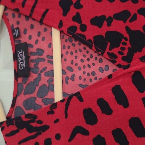 Sexy Wrap dress.NWOT Gypsy by Mara Hoffman. Red/black animal print. Small. - Picture 4 of 9